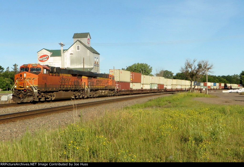 BNSF 6890 East